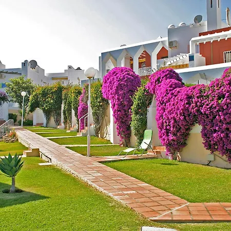 Alhambra 9 Nyaraló Nerja