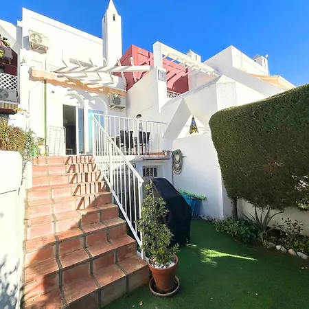 Alhambra 9 Дом отдыха Нерха