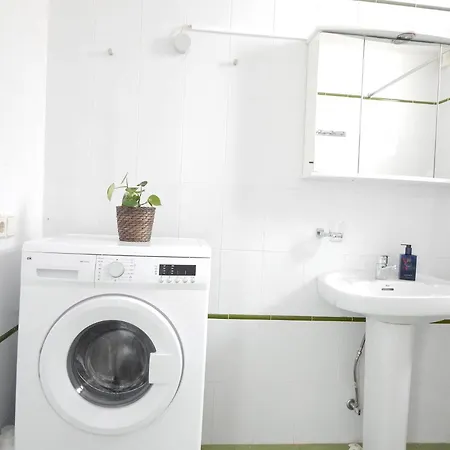 Alhambra 9 Дом отдыха *