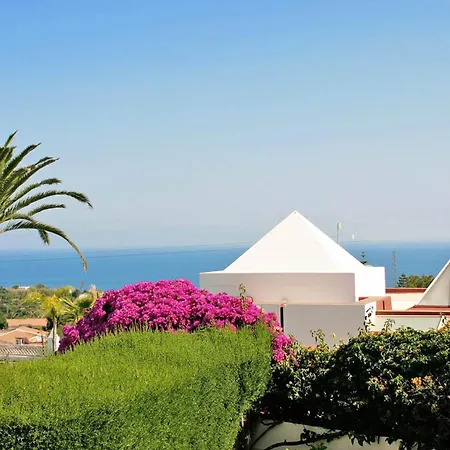 Alhambra 9 Дом отдыха