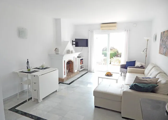 Alhambra 9 * Nerja